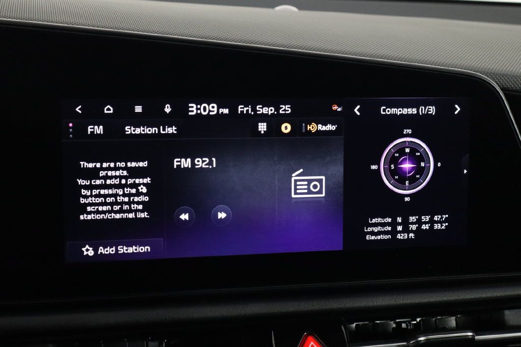 Used 2023 Kia Niro Wave FWD image 30