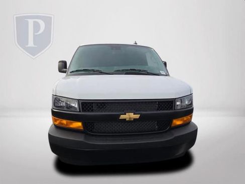 New 2025 Chevrolet Express 2500 w/ Driver Convenience Package image 12