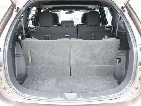 Used 2018 Mitsubishi Outlander ES image 30