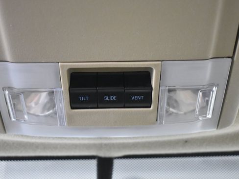 Used 2017 Ford Expedition EL Limited w/ Equipment Group 301A image 27