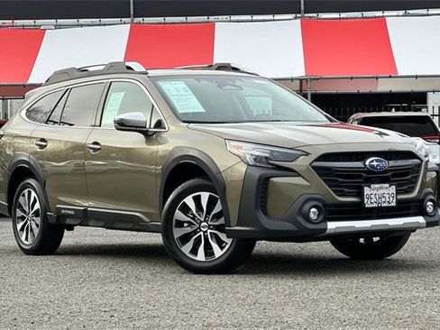 Used 2023 Subaru Outback Touring image 2