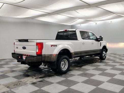 Used 2017 Ford F350 King Ranch w/ FX4 Off-Road Package image 11