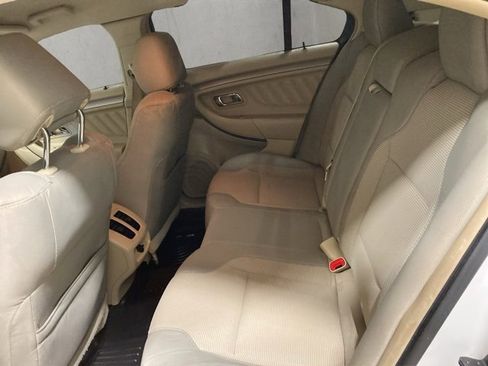 Used 2013 Ford Taurus SEL image 22