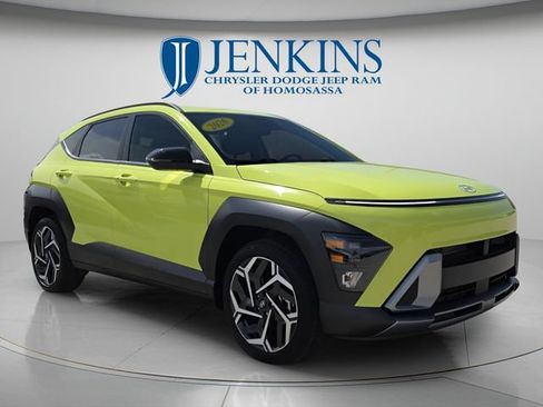 Used 2026 Hyundai Kona SEL Premium FWD image 2