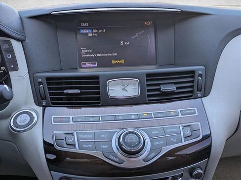 Used 2015 INFINITI Q70 L 3.7 w/ Deluxe Touring Package RWD image 15