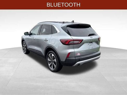 Used 2023 Ford Escape Platinum image 5