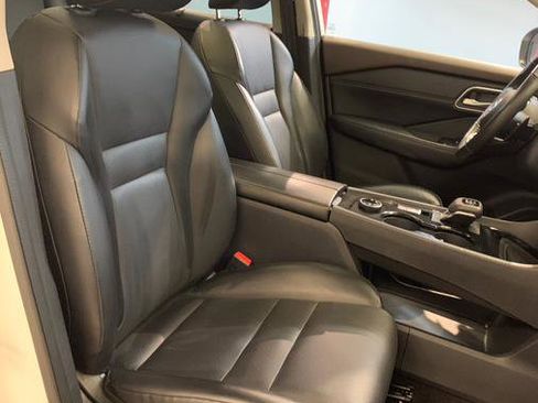 Used 2021 Nissan Rogue SV w/ Premium Package image 51