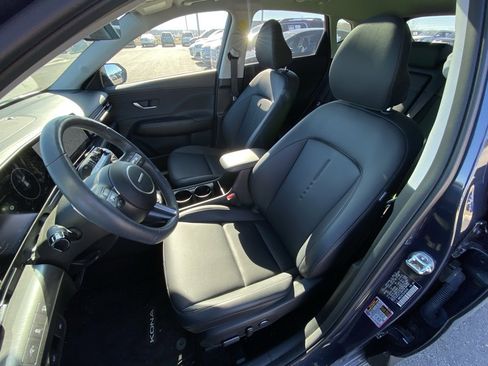 Used 2025 Hyundai Kona Limited image 23