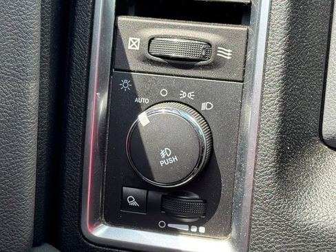 Used 2020 RAM 1500 Warlock w/ Electronics Group AWD/4WD image 19