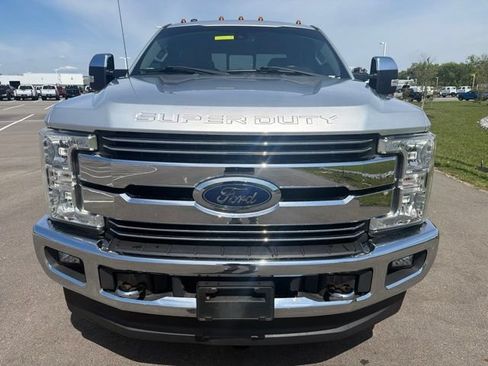Used 2018 Ford F250 Lariat w/ Lariat Ultimate Package AWD/4WD image 3