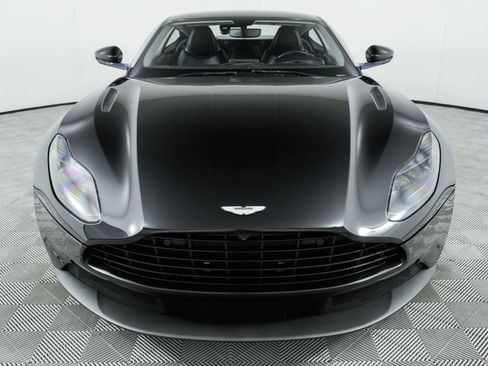 Used 2019 Aston Martin DB11 Coupe RWD image 61
