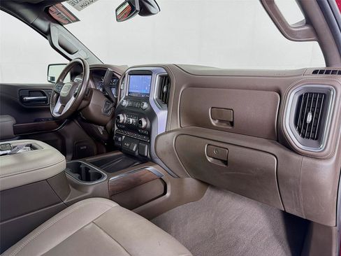 Used 2019 GMC Sierra 1500 SLT w/ SLT Premium Plus Package AWD/4WD image 32