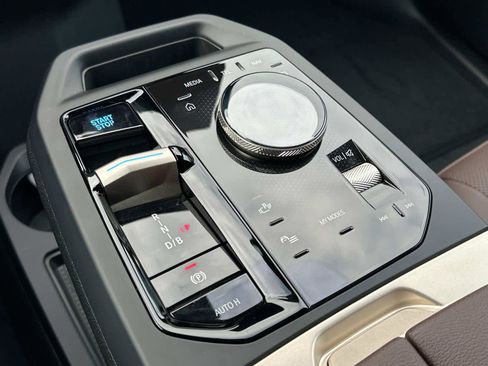 Used 2025 BMW iX xDrive50 image 5