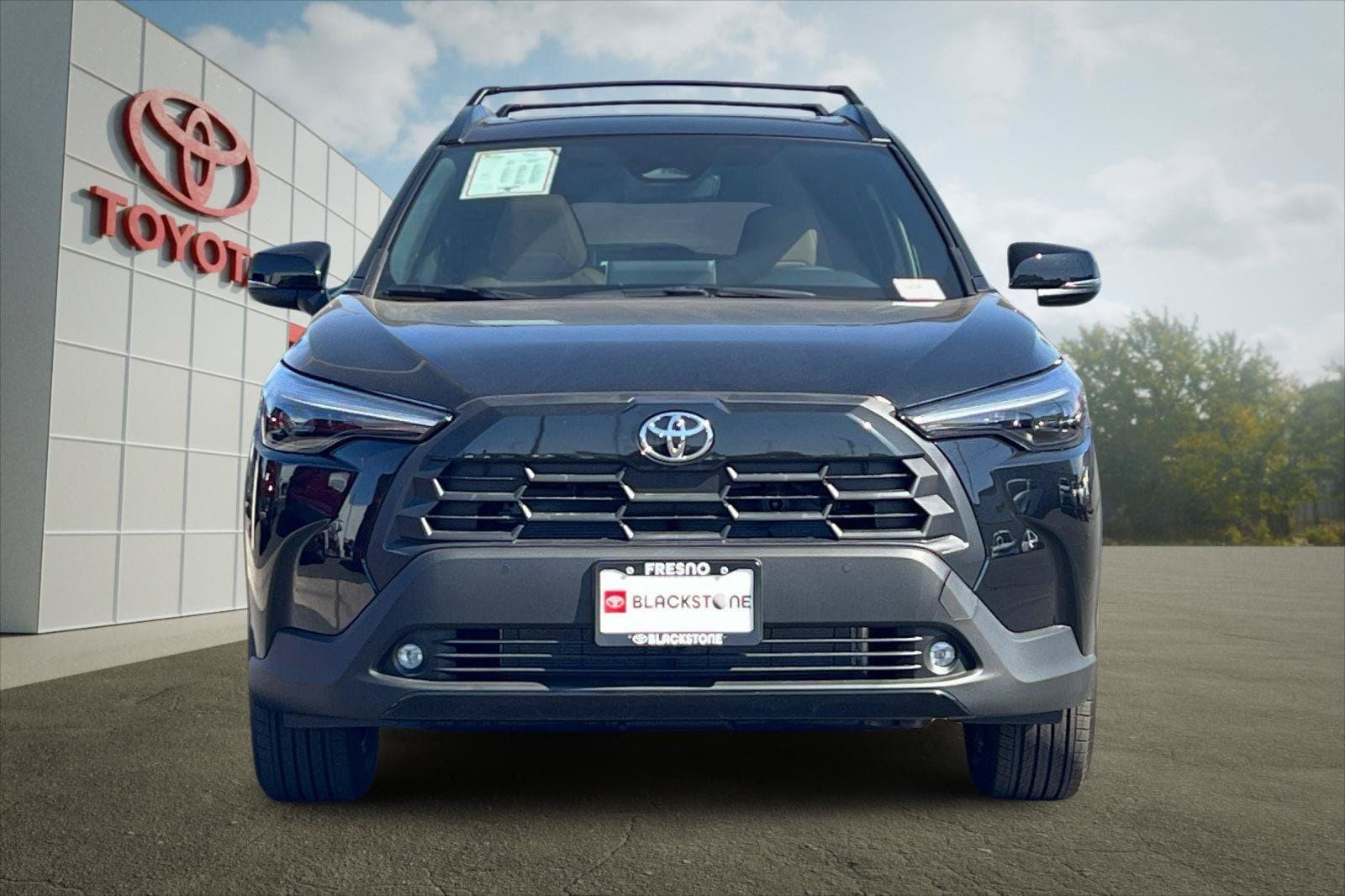 Used 2026 Toyota Corolla Cross XLE w/ Convenience Package FWD image 8