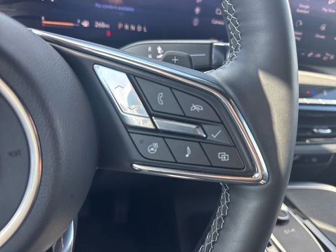 Used 2025 Buick Enclave Preferred image 35