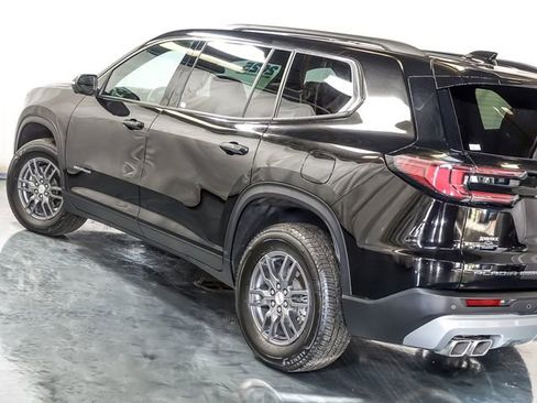 Certified 2025 GMC Acadia Elevation image 11