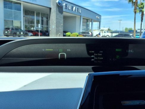 Used 2019 Toyota Prius XLE w/ Carpet Mat Package FWD image 30