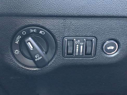 Used 2021 Dodge Charger SXT w/ Cold Weather Package image 18