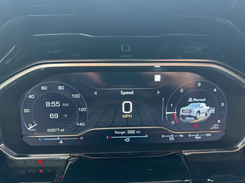 Used 2022 GMC Sierra 1500 Elevation w/ LPO, Elevation Black Package image 19