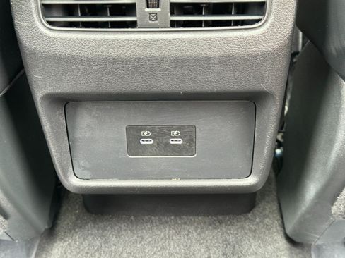 Used 2024 Nissan Rogue SV w/ SV Premium Package FWD image 30