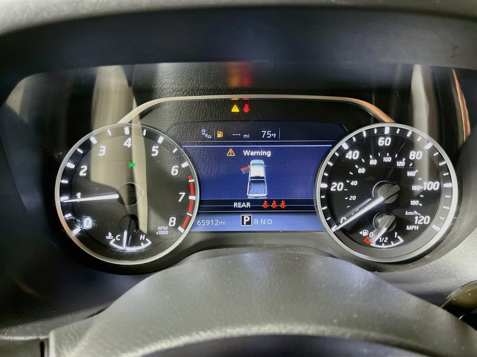 Used 2023 Nissan Titan SV w/ SV Convenience Package RWD image 19
