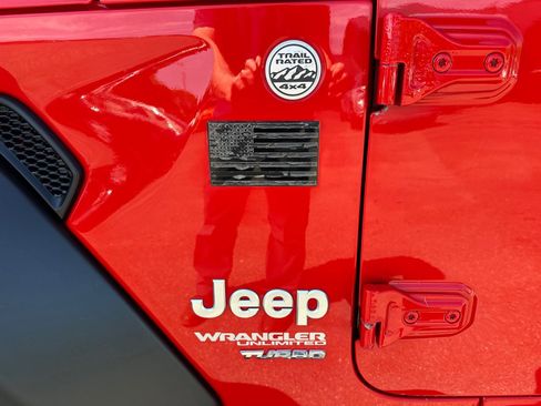 Used 2021 Jeep Wrangler Unlimited Sport AWD/4WD image 10