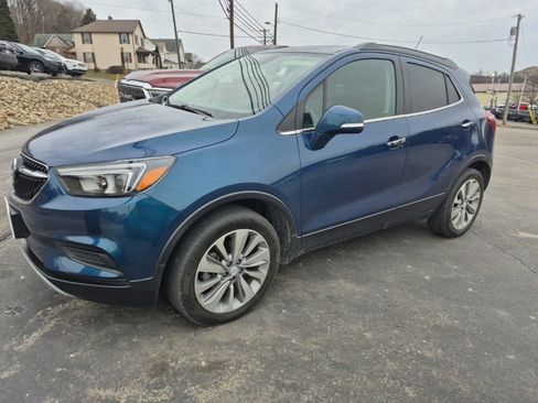 Used 2019 Buick Encore Preferred w/ Safety Package image 3