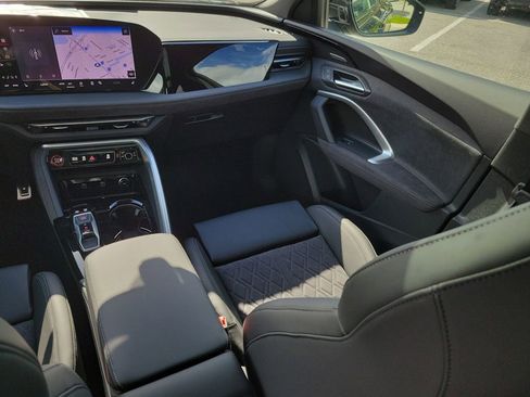 New 2025 Audi SQ5 Premium Plus image 23