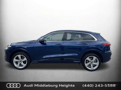 Certified 2025 Audi Q5 Premium w/ Premium Plus AWD/4WD image 5