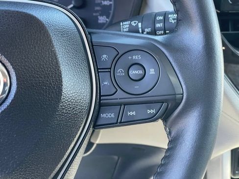 Used 2023 Toyota Corolla Cross LE w/ Moonroof Package AWD/4WD image 14
