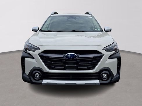 Used 2025 Subaru Outback Touring XT w/ Popular Package #2 AWD/4WD image 3