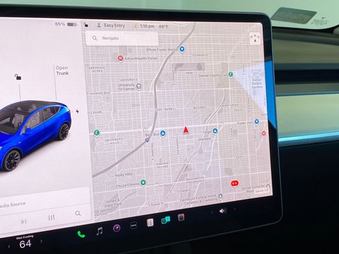 Used 2021 Tesla Model Y Long Range image 22