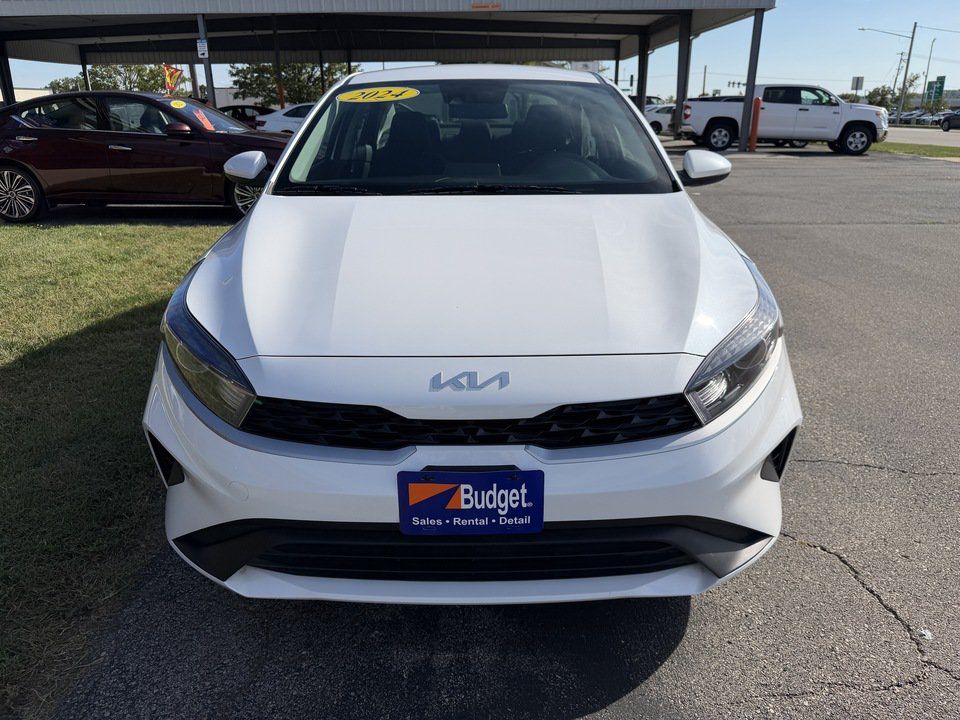 Used 2024 Kia Forte LXS FWD image 8
