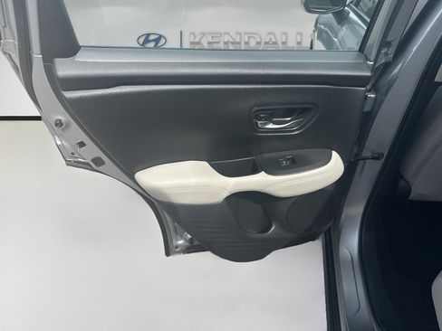 Used 2023 Honda HR-V LX image 22