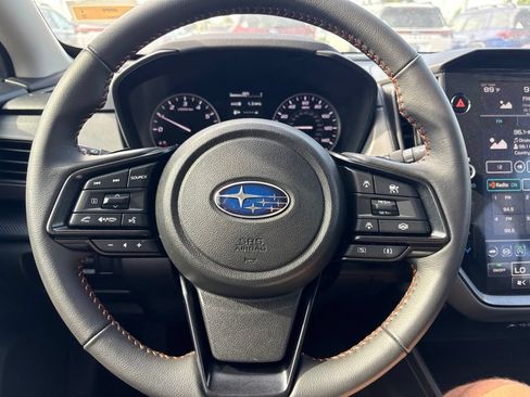 Used 2025 Subaru Crosstrek 2.5i Limited w/ Crosstrek Mirror Package AWD/4WD image 2