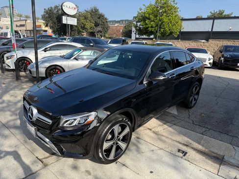 Used 2019 Mercedes-Benz GLC 300 4MATIC Coupe image 12