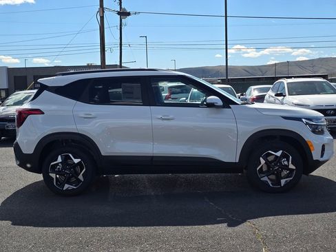 New 2026 Kia Seltos S image 6