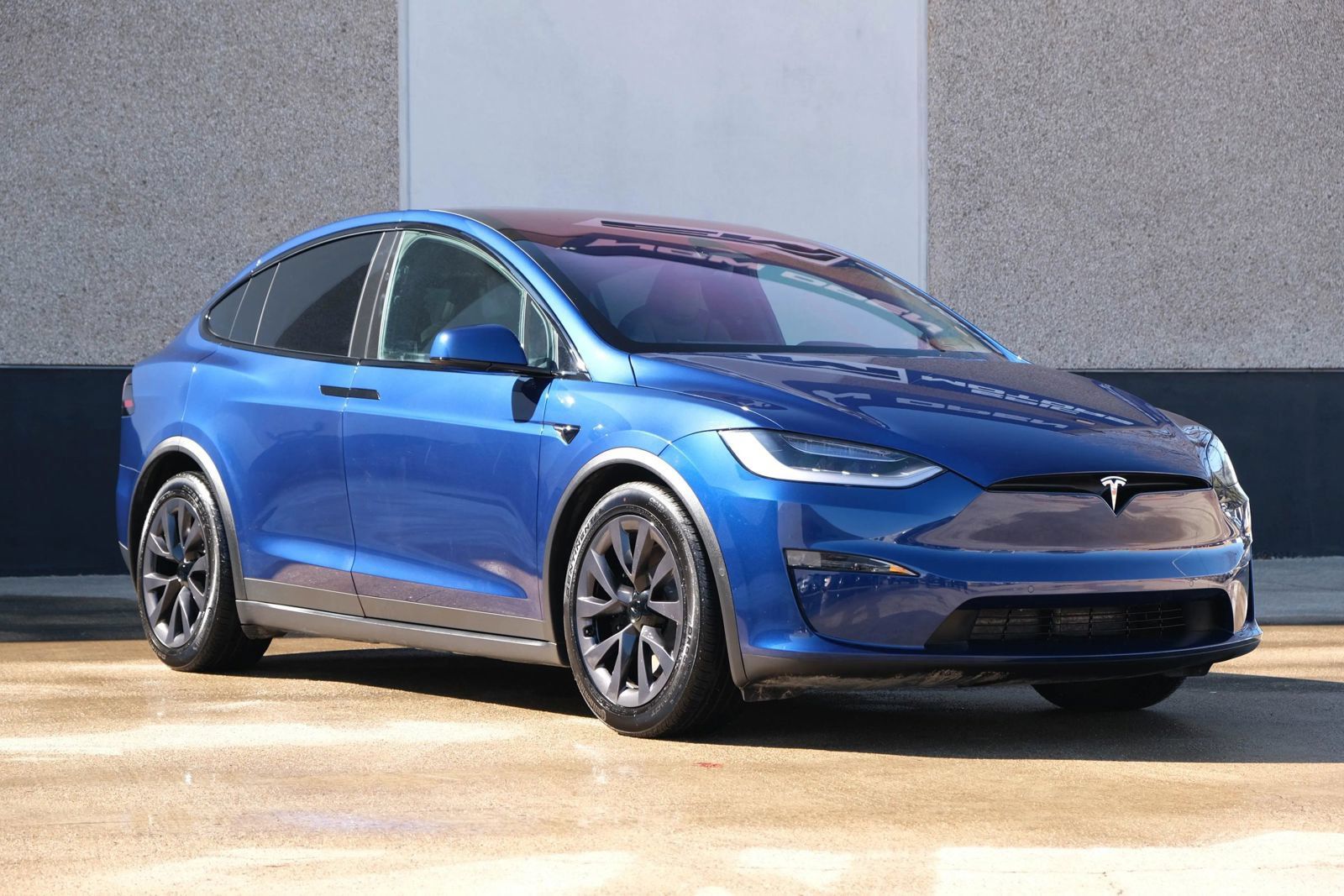 Used 2023 Tesla Model X Plaid AWD/4WD image 4