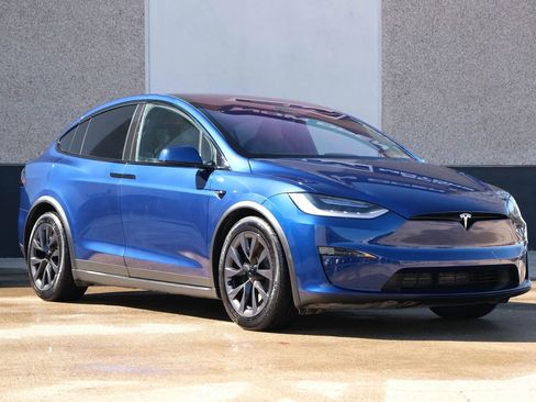 Used 2023 Tesla Model X Plaid AWD/4WD image 4