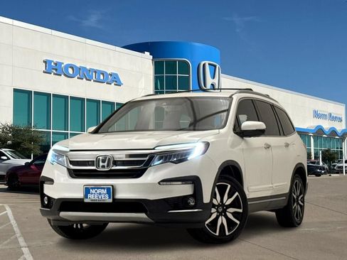 Used 2022 Honda Pilot Touring image 1