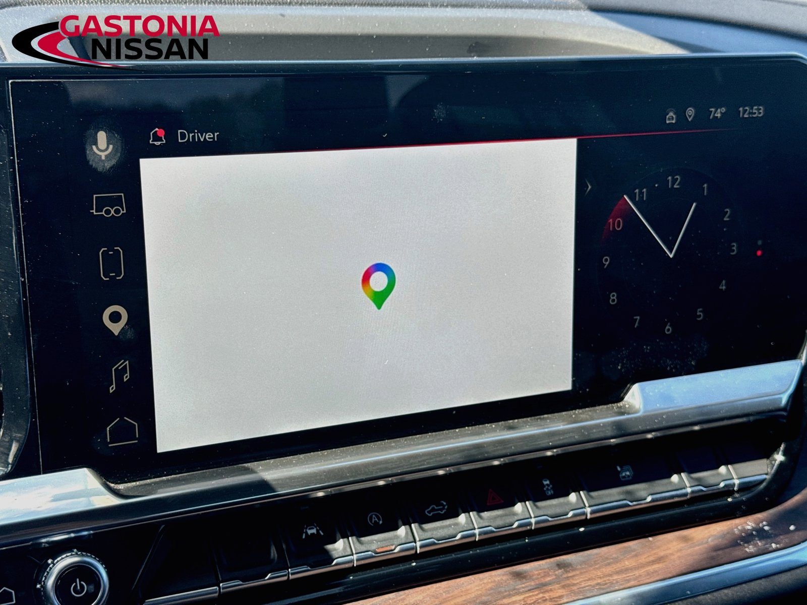 Used 2025 GMC Sierra 1500 SLT AWD/4WD image 17