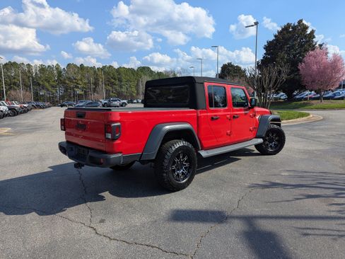 Used 2020 Jeep Gladiator Sport w/ Quick Order Package 24S image 5
