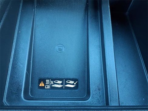 Used 2019 Chevrolet Silverado 1500 High Country w/ Technology Package image 15