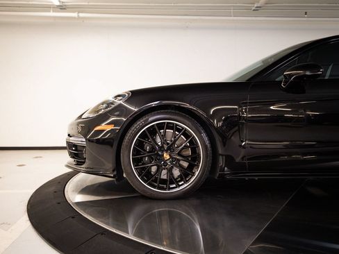 Certified 2023 Porsche Panamera GTS AWD/4WD image 11