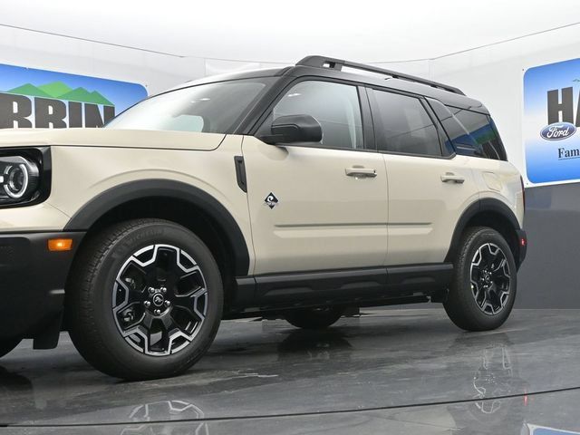 Used 2025 Ford Bronco Sport Outer Banks AWD/4WD image 8