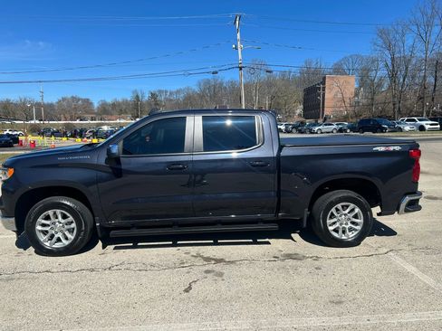 Used 2024 Chevrolet Silverado 1500 LT image 1