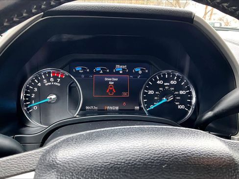 Used 2021 Ford F250 Lariat w/ Chrome Package image 23