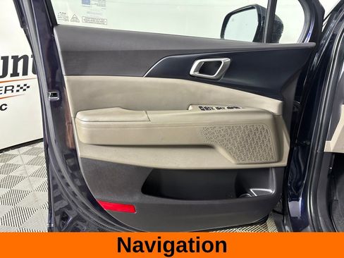 Used 2026 Kia Carnival FWD image 8