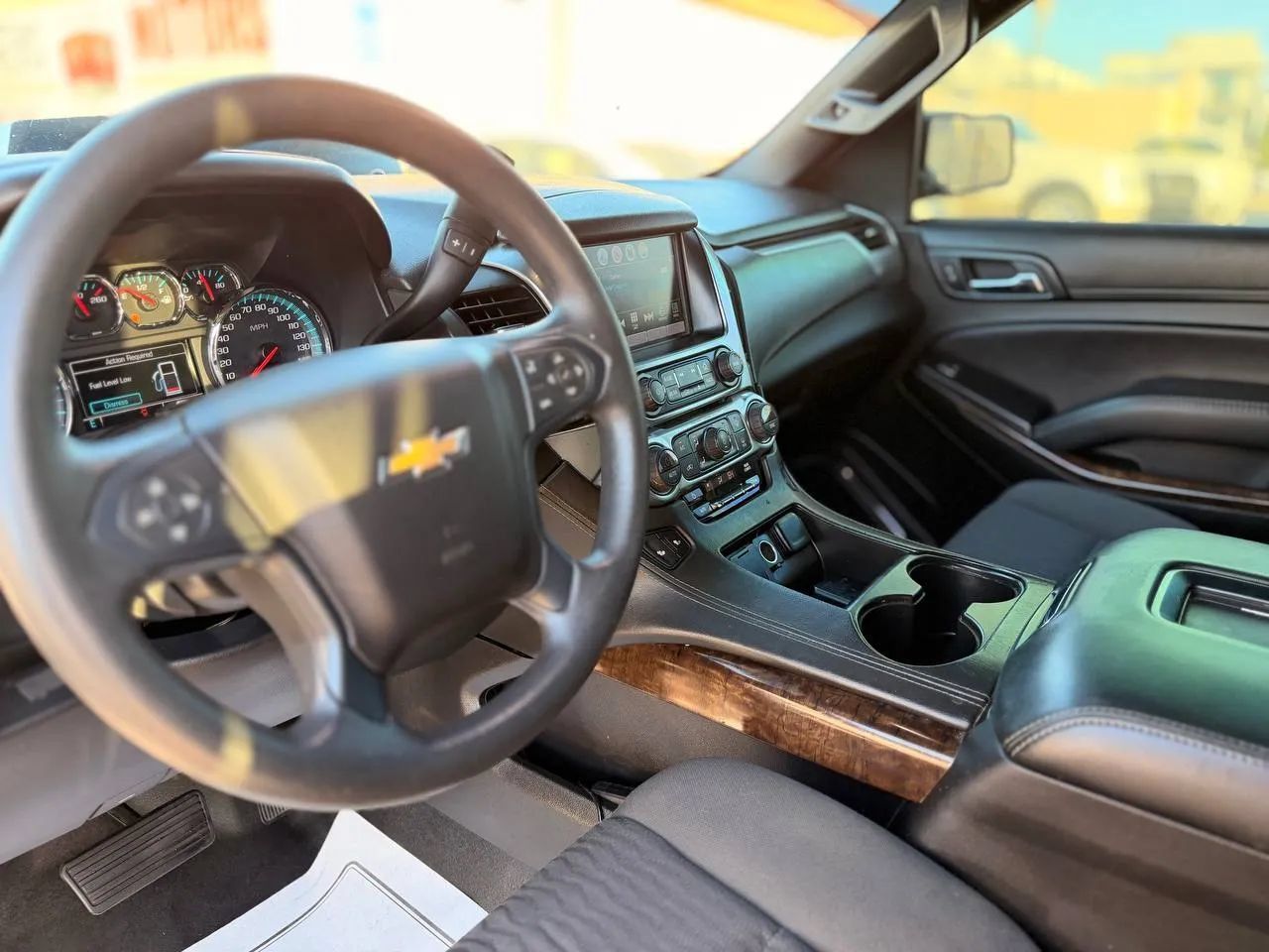 Used 2018 Chevrolet Tahoe 4WD image 25