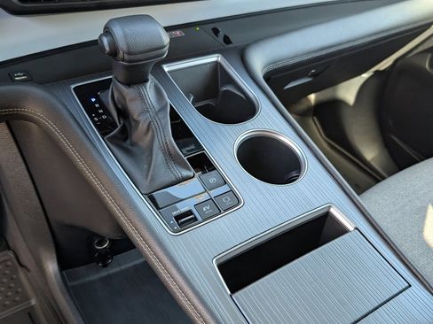 Used 2025 Toyota Sienna LE image 17